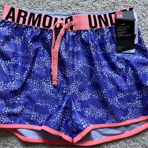 Under Amour youth large shorts